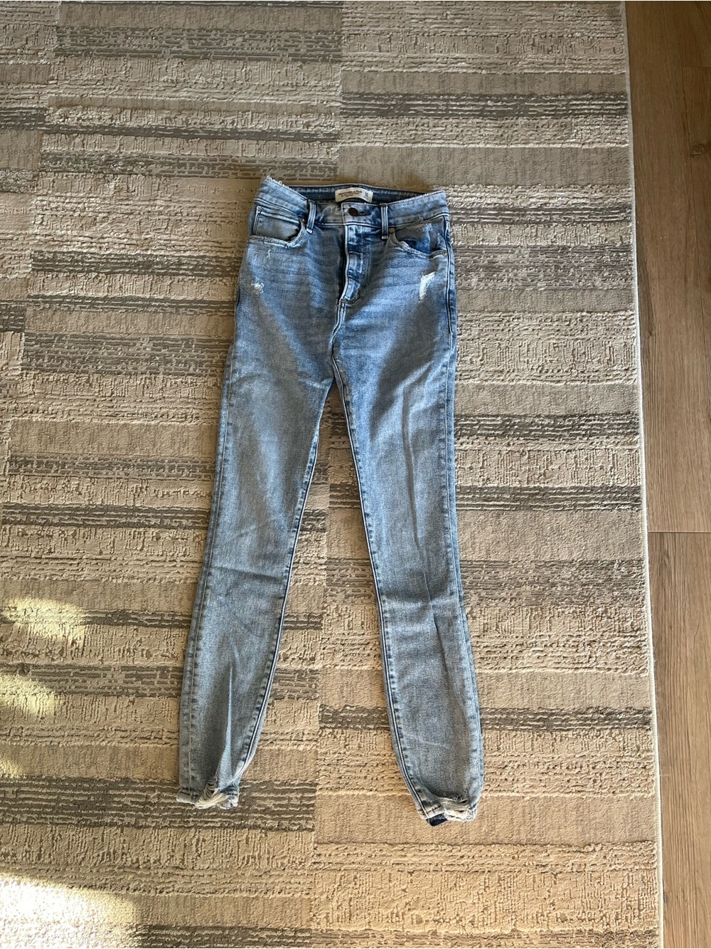 Abercrombie & Fitch Light Wash High-Rise Skinny Jeans